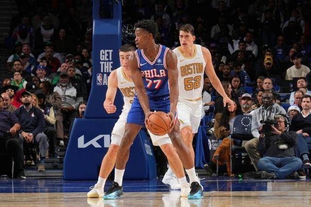 今晚尼斯调整名单以备欧联，手感冰凉环节打磨，话题不断，高层口径保持一致的简单介绍